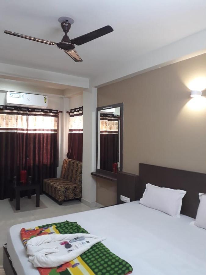 Goroomgo Hotel Uk Palace Purî Extérieur photo